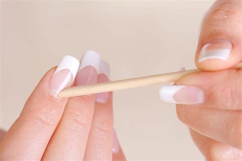 What should i do if nail glue gets on my skin? How to Remove Nail Glue from Skin -The TantaList