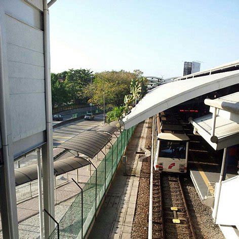 Jalan chan sow lin runs through an industrial part of kuala lumpur. Chan Sow Lin LRT Station - klia2.info