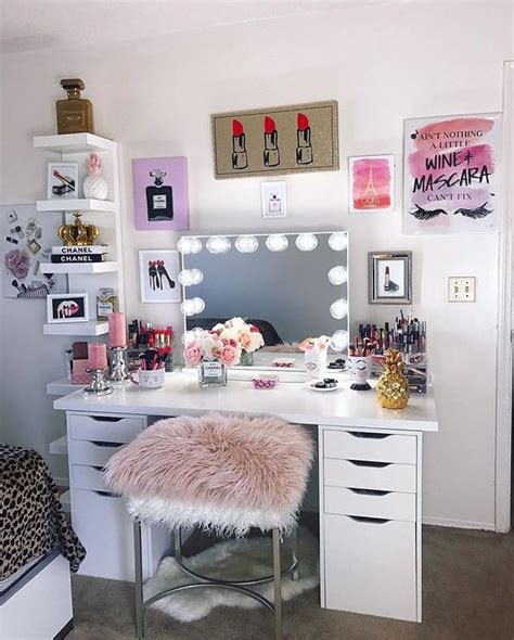 In this photo, those great string lights are draped on. Pin on Makeup Organization/ Storage/ Vanities