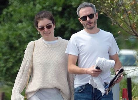 Find out more about lorde's boyfriend in 2017 right here. Lorde is seen kissing her 41 years-old-boyfriend in New ...