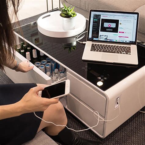 With a wireless charging pad, thermoelectric cooling drawer, and bluetooth speakers, the sobro smart side table is. Sobro Hightech-Couchtisch - Amazcy