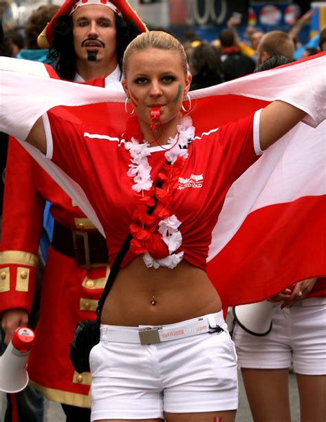 Football ticket net—your ultimate place for all football tickets imaginable. 10 European Most Attractive Football Fans! | sussurroeterno