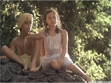 A little princess (kindle my heart music subtitulado al español) la princesita (1995). Child Actresses/Young Actresses/Child Starlets ...