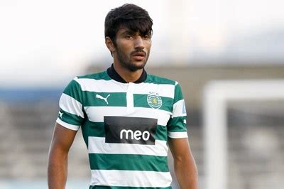 Sporting sad wishes ricardo esgaio the best of professional and personal success. Ricardo Esgaio, Mica, João Mário, Bruma e Tiago Ilori ...