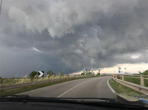 Assenza di precipitazioni con ampio soleggiamento. Maltempo Veneto, Zaia: "nelle prossime ore formalizzerò lo ...