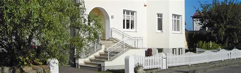 Wenn es um maritime deko ideen geht, dann handelt es um gegenstände wie sand, muscheln, steine, seesterne. Haus am Meer - Hotel für Frauen - Ostseebad Nienhagen