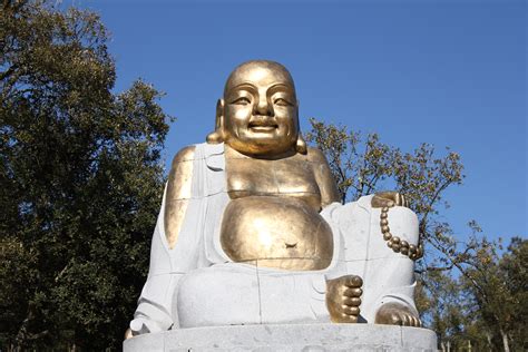 Se perdesse toda a sua fortuna começava do zero ou perdia a cabeça? A visitar: Buddha Eden - Jardim da Paz - Silver Coast Holidays