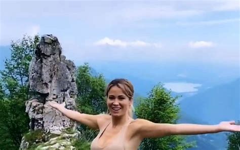 La conterranea e amica di diletta leotta è la punta di diamante della nazionale di spada femminile, argento alle olimpiadi 2016. Diletta Leotta manda in delirio i fan: la tuta è troppo ...