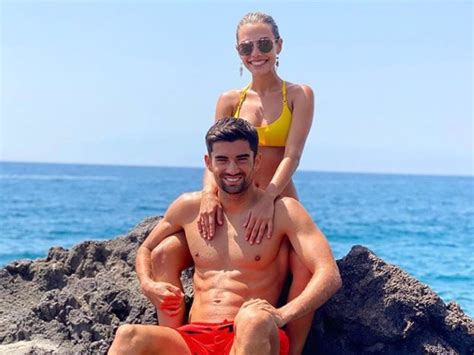 Karen gonçalves es la pareja de enzo zidane desde hace dos años, aunque fue en 2020 cuando se comprometieron. Enzo, hijo de Zinedine Zidane, se casa con la modelo Karen ...