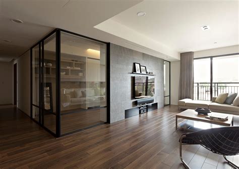 How to decorate a room with glass walls. Apartment With A Retractable Interior Wall