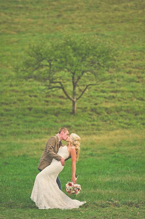 Middle fork barn is a wedding barn venue located in meadowview, virginia. West Virginia Rustic Barn Wedding