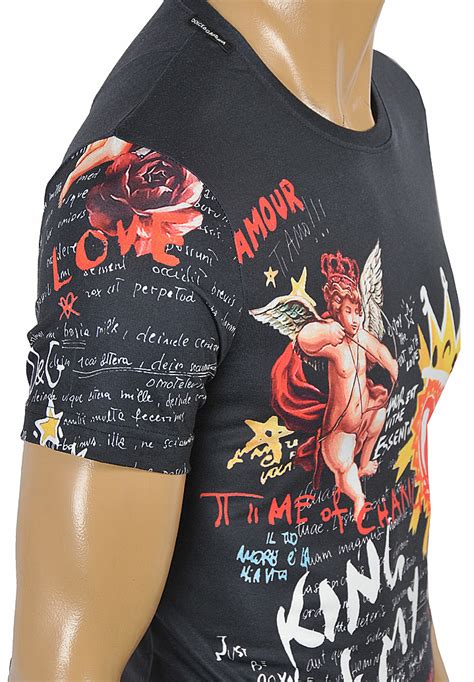 Five years later, they released their inaugural women's collection and quickly gained renown for flattering, daring designs that gave traditionally. Mens Designer Clothes | DOLCE & GABBANA T-Shirt 256