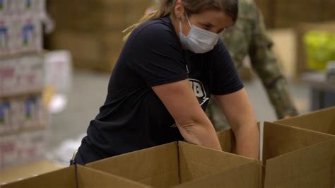 The heart ministry center offers a choice food pantry. UTPB Faculty Volunteers at Food Bank - YouTube