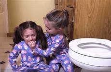 pee kids but girl toilet something there force