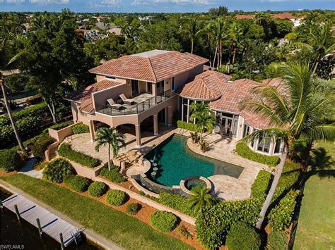 He is survived by wife cindy and son billy fuccillo jr. Billy Fuccillo Sells HUUGE $2.25 Million Florida Home Pics