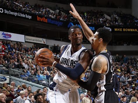 Mav's phenomenal basketball we hoop for hope. Game 15: Mavs vs. Spurs
