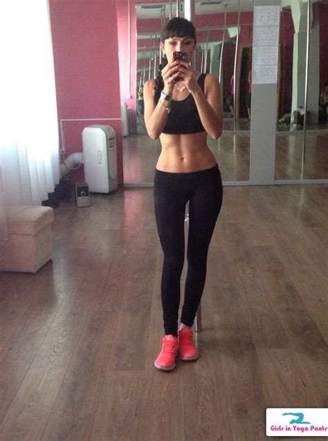 I think this is my favorite one yet! 28 Epic Thigh Gaps In Yoga Pants - GirlsInYogaPants.com