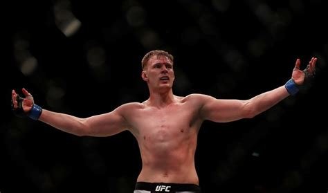 Alexander volkov ретвитнул(а) francis ngannou. Александр Волков может подраться с экс-чемпионом UFC в ...