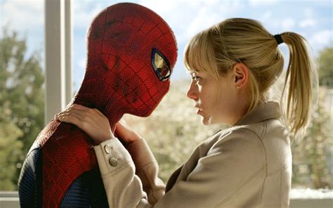 Finalmente o aracnídeo começa a ser aceito pela mídia e pelas pessoas, inclusive se tornando ídolo das crianças. O Mundo Geek: O espetacular Homem-Aranha 2: Gwen Stacy ...