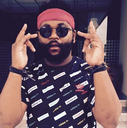 Download and listen online zingu 7 by zola. Sjava Slams Fan On Twitter For Disrespecting His Role ...