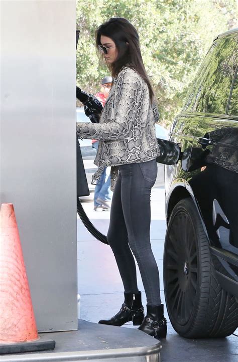 How do we know they're the hottest? Kendall Jenner in Tight Jeans - Pumping Gas in Los Angeles ...