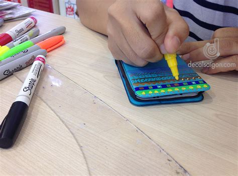 Vẽ chibi iphone Samsung Sony Nokia đẹp giá rẻ