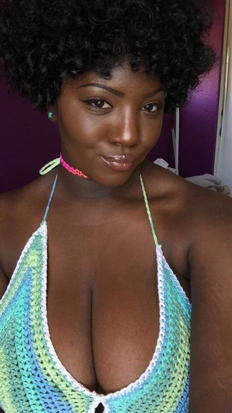 Sierra getting banged by white dude. Thick Jamaican Chick - ShesFreaky
