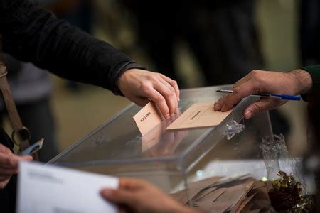 Check spelling or type a new query. Qué es el voto útil, cómo funciona en el sistema electoral ...