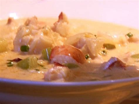 Whenever i grow tired of the same three or four dishes i make every week, i turn to ina garten. Ina Garten Chowder