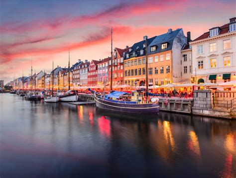 Johnson & johnson going like hot cakes, as denmark vaccinates (partially at least) half of its overall population. Nyhavn in Copenhagen | The cutest place of Copenhagen!
