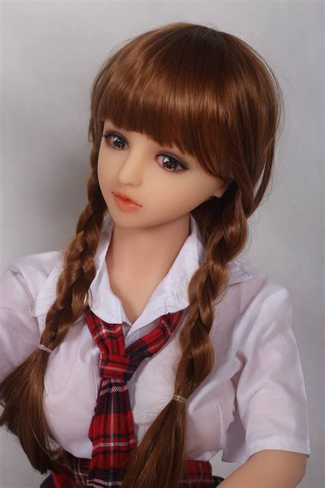 Encore plus de liens et de fonctionnalités. Small Mini Japanese Silicone Sex Doll - Candy 138cm