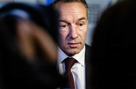 Pronunciation of wybren van haga with 1 audio pronunciation and more for wybren van haga. Van Haga: Eenmansfractie is horrorscenario | Politiek | bd.nl