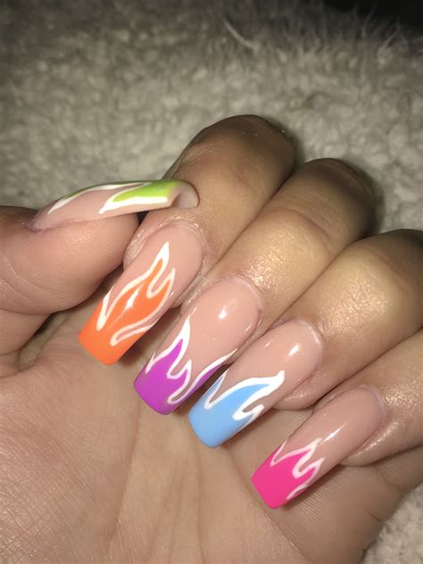 Conoces los diferentes tipos de uñas artificiales: Pin de Kelly nicolle en Diseños de uñas | Uñas acrílicias ...