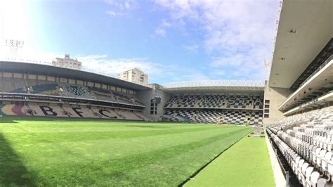 O boavista vai em primeiro lugar na europa em termos de cartões vermelhos. Estádio Bessa Boavista FC - YouTube