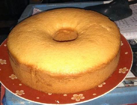 Bolu pisang panggang lembut manisnya pas 200 gr tepung terigu 40 gr susu bubuk 1/2 sdt baking powder 1/2 sdt vanili. Resep Bikin Bolu Panggang : Simak Cara Membuat Bolu Panggang Mesis Yang Cepat - Resep bolu ...