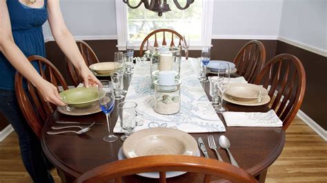 Throwing a killer dinner party is trickier than it looks—here's where we've messed up, and our tips for how to do better next time. How do I get out of a bad dinner party invite? - The Globe ...