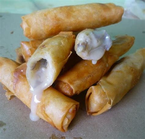 Yang penting hanya 4 bahan diperlukan untuk membuat popia wonder cheese ni hehehe. Viral Popia Ayam Cendawan