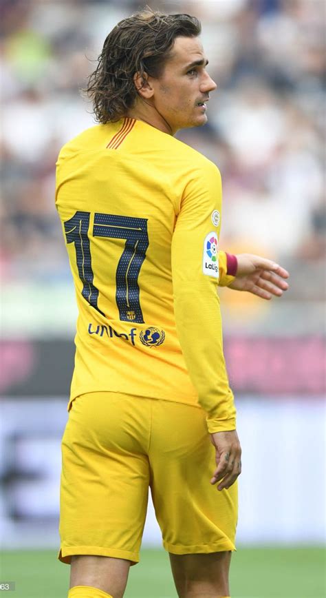 Antoine griezmann is a french professional footballer who plays as a forward for spanish club atlético madrid and the france. Pin de suzcule en Barcelona en 2020 (con imágenes ...