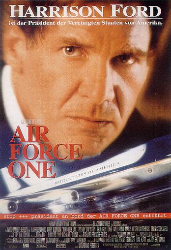 President and his family on board. Filmplakat: Air Force One (1997) - Filmposter-Archiv