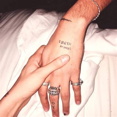 Clearly, it is designed to frame a private area, hence why fans make fun of it. Bella Hadid | Tattoo ideas tumblr, Tattoos, Tattoo designs ...
