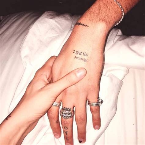 Bella hadid has gotten some new ink. Bella Hadid | Tattoo ideas tumblr, Tattoos, Tattoo designs ...