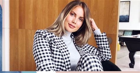 Daarnaast is ze, zoals ze zelf aangeeft, een zweedse influencer. Maja Nilsson Lindelöf: Allt vi vet om influencern | Frida