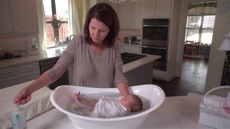 Here are bathorium's top 10 songs for the tub, enjoy! How To Give Your Baby A Bath, Safe, Relaxing and Enjoyable ...