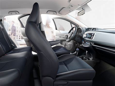 Toyota hybrid technology is available across all yaris grades. Toyota Yaris Hybrid 2012 Interior | Toyota Motor Europe ...