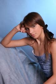 Promoting men woman and children. PR-Models Bella Model Set 105 x55