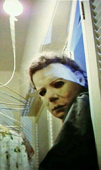 Michael myers, as portrayed by james jude courtney (with the help of original actor nick castle) has almost never felt, nor has he looked, scarier. Michael Myers (With images) | Michael myers, Michael myers ...