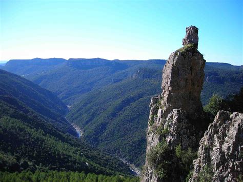 Nel mezzo del campeggio c'è una piccola piazza con un ristorante e un negozio. Flumendosa | SardegnaTurismo - Sito ufficiale del turismo ...