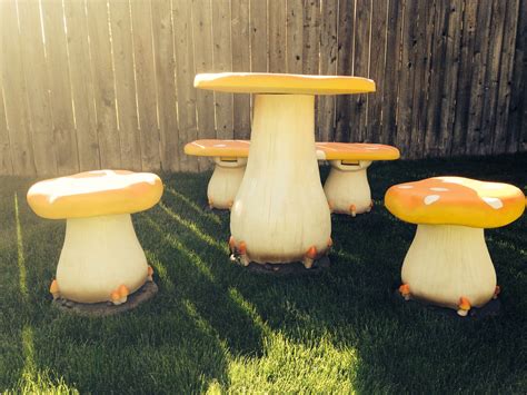 We have tons of mushroom garden decor so that you can find what you are looking for this season. Mushroom outdoor decoration table | Outdoor decor, Decor ...