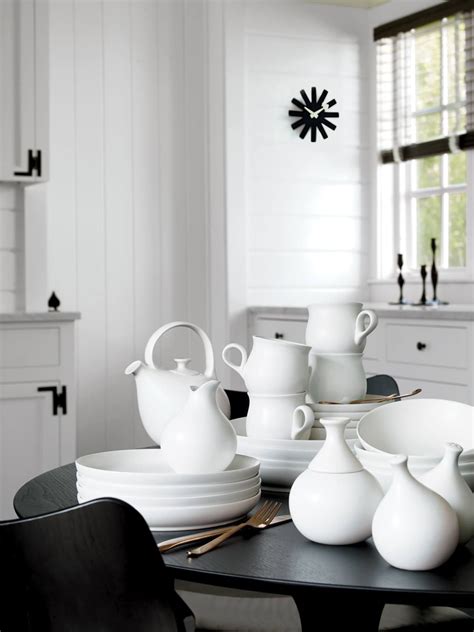 4″ x 19″ diameter (oval) $ eva zeisel dinnerware over a stua lau table (With images ...