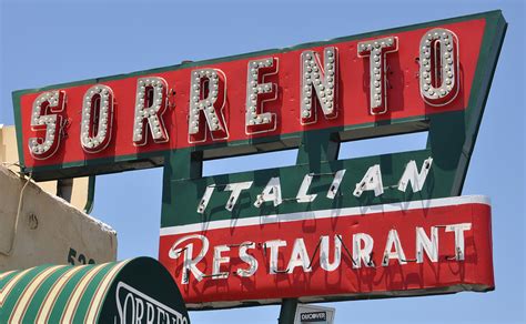 A(z) italian kitchen helyre vonatkozó : El Paso Signs | RoadsideArchitecture.com